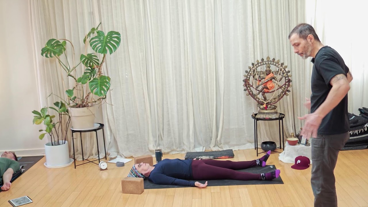 Three Queens Yoga Classes Live