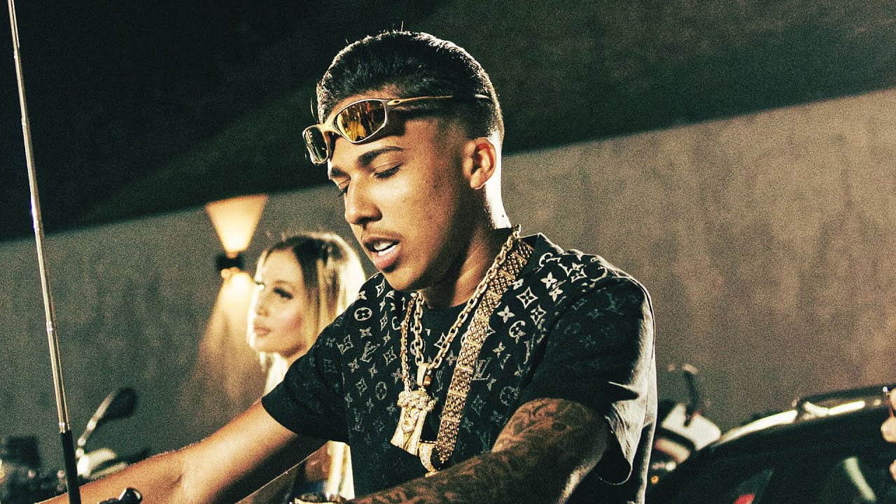 EU TO TIPO NINO ABRAVANEL VS KABRINHA - MC Lekão (DJ Dozabri e DJ Biel Divulga) CLIPE OFICIAL