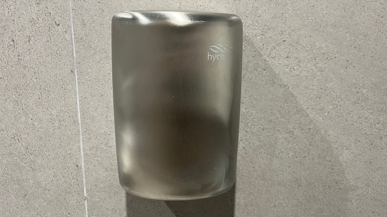 AIKE AK2803E (Hyco Arc) Hand Dryer at Starbucks, Skegness 🚼♿️