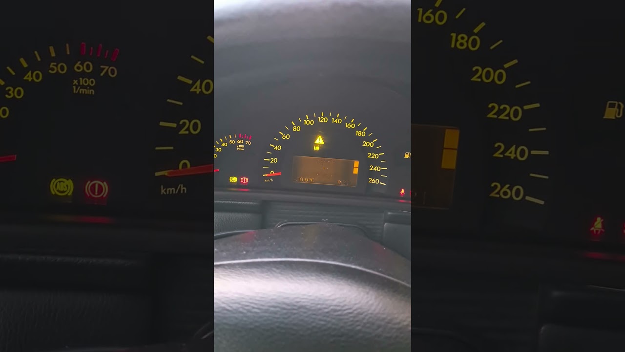 20 years old Mercedes-Benz at -26 degree one step starting 👍