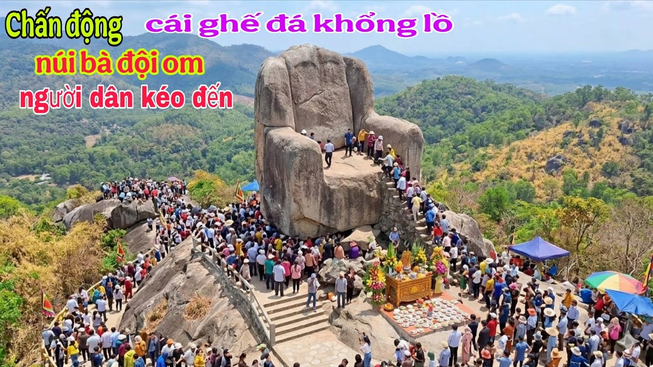 Chấn động Xuất hiện nghế đá khổng lồ của vua ngồi người dân kéo đến 