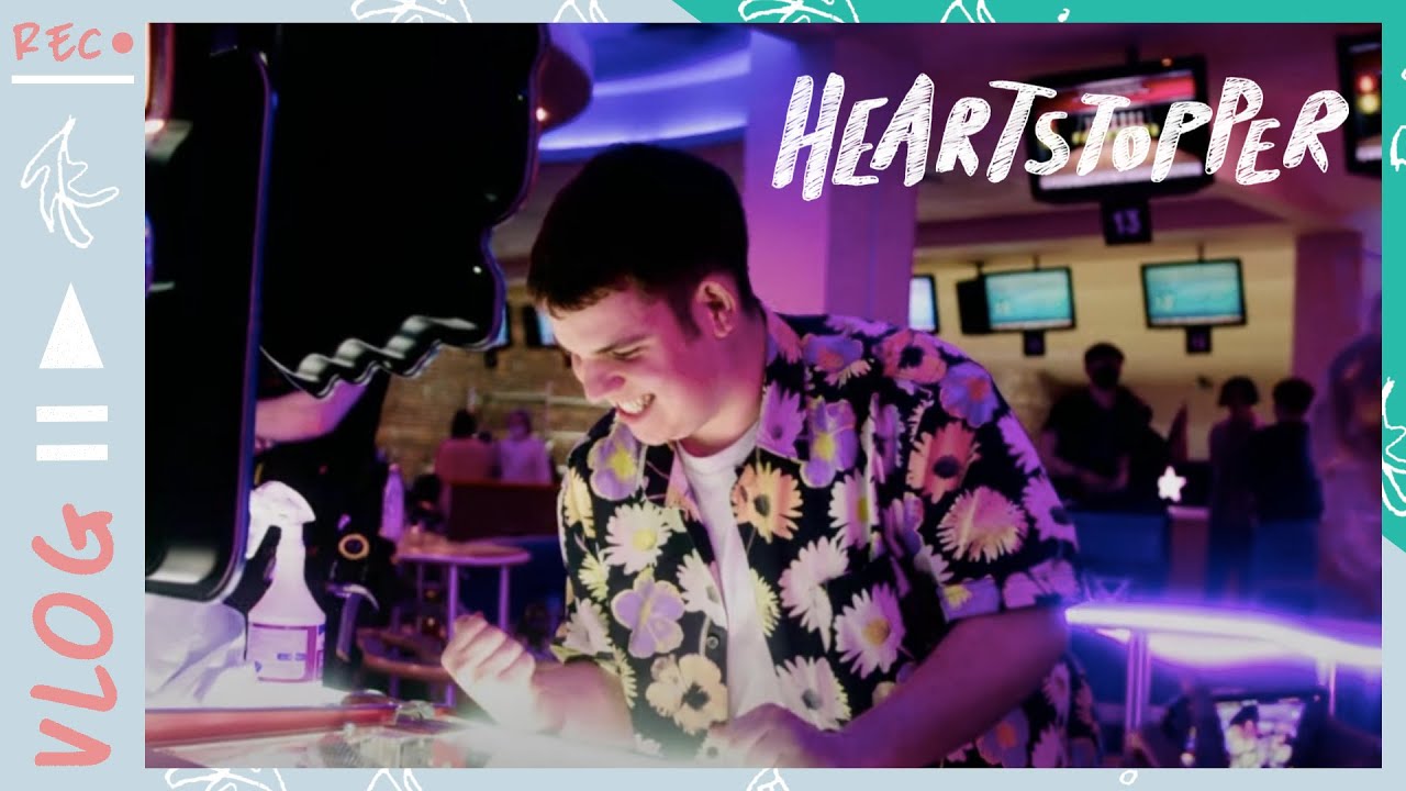 HEARTSTOPPER VLOG 5! Веселье в боулинге и игровых автоматах! За кулисами Netflix!! 🎳🍂💜