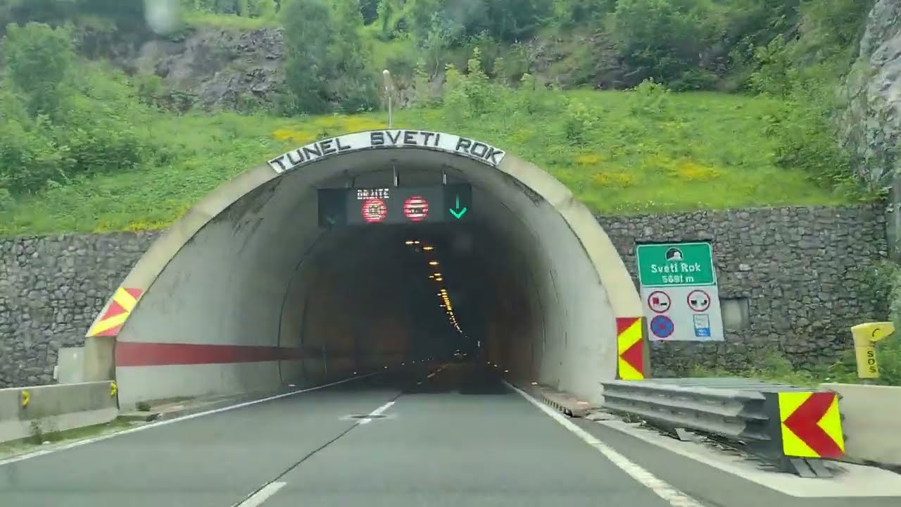 Chorwacja - Tunel Sveti Rok (przejazd od strony północnej)