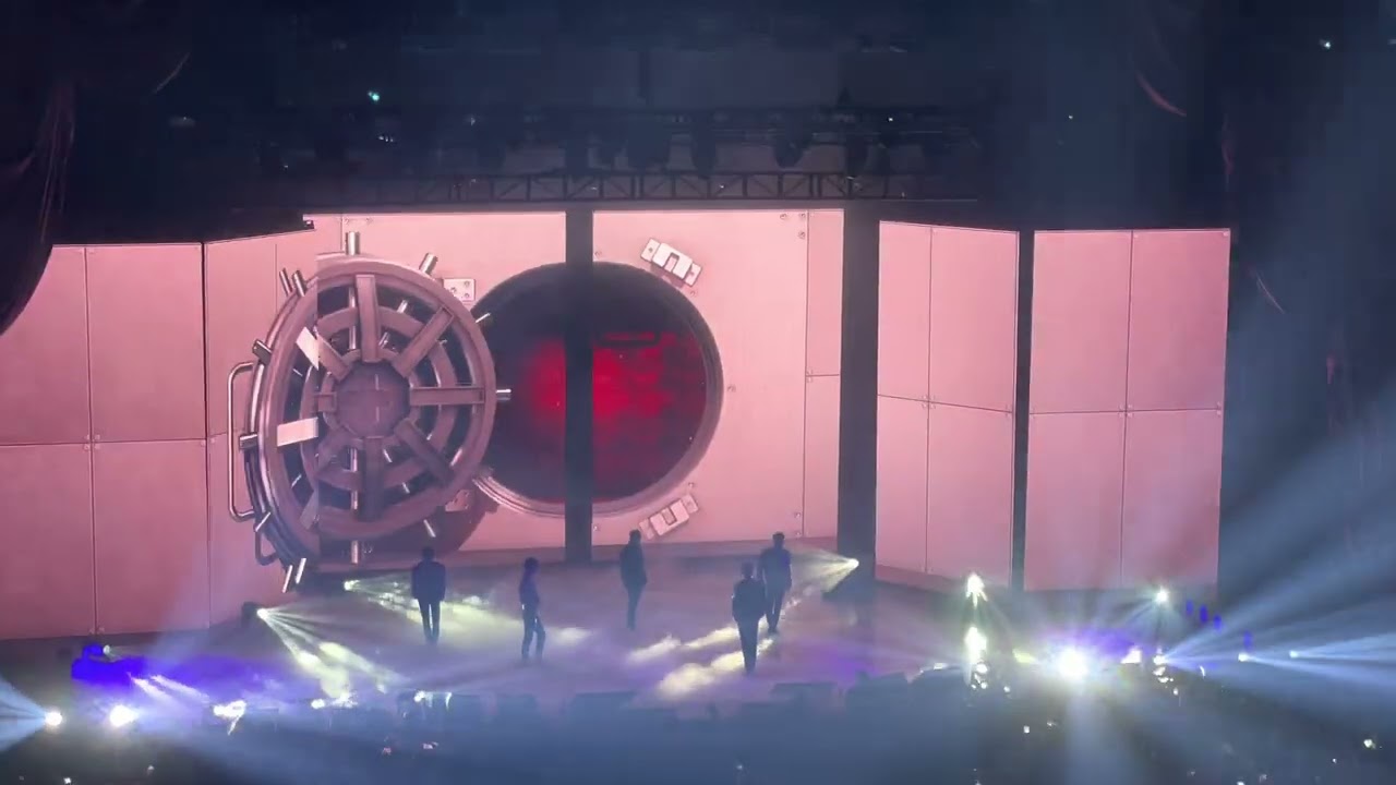 Monsta X (No Limit Tour) - Intro + Gambler (New York City 05/21/2022)