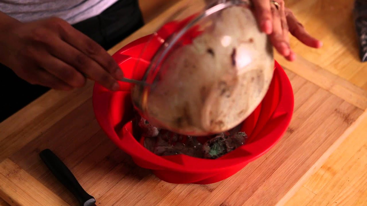 How to Make an Ice Cream Cake Using a Silicone Cake Pan : Ice Cream Cake Recipes
