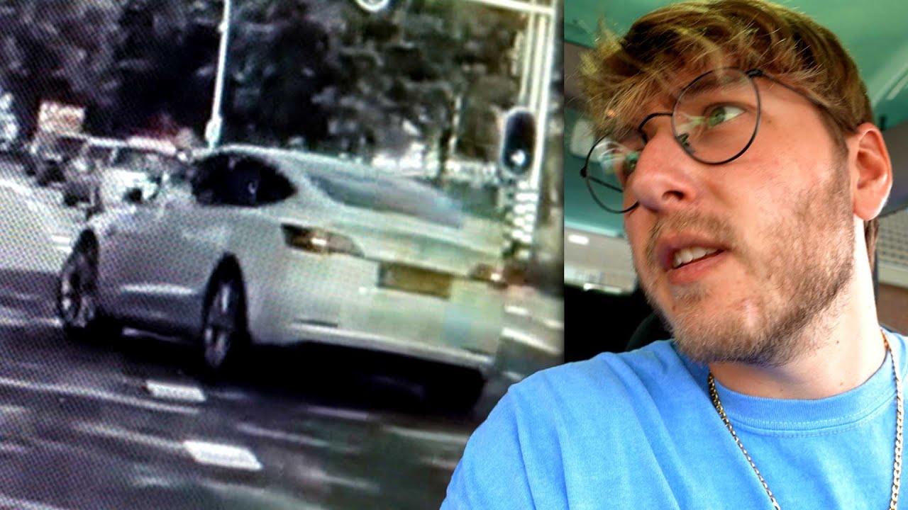 Bijna een crash met de Tesla.