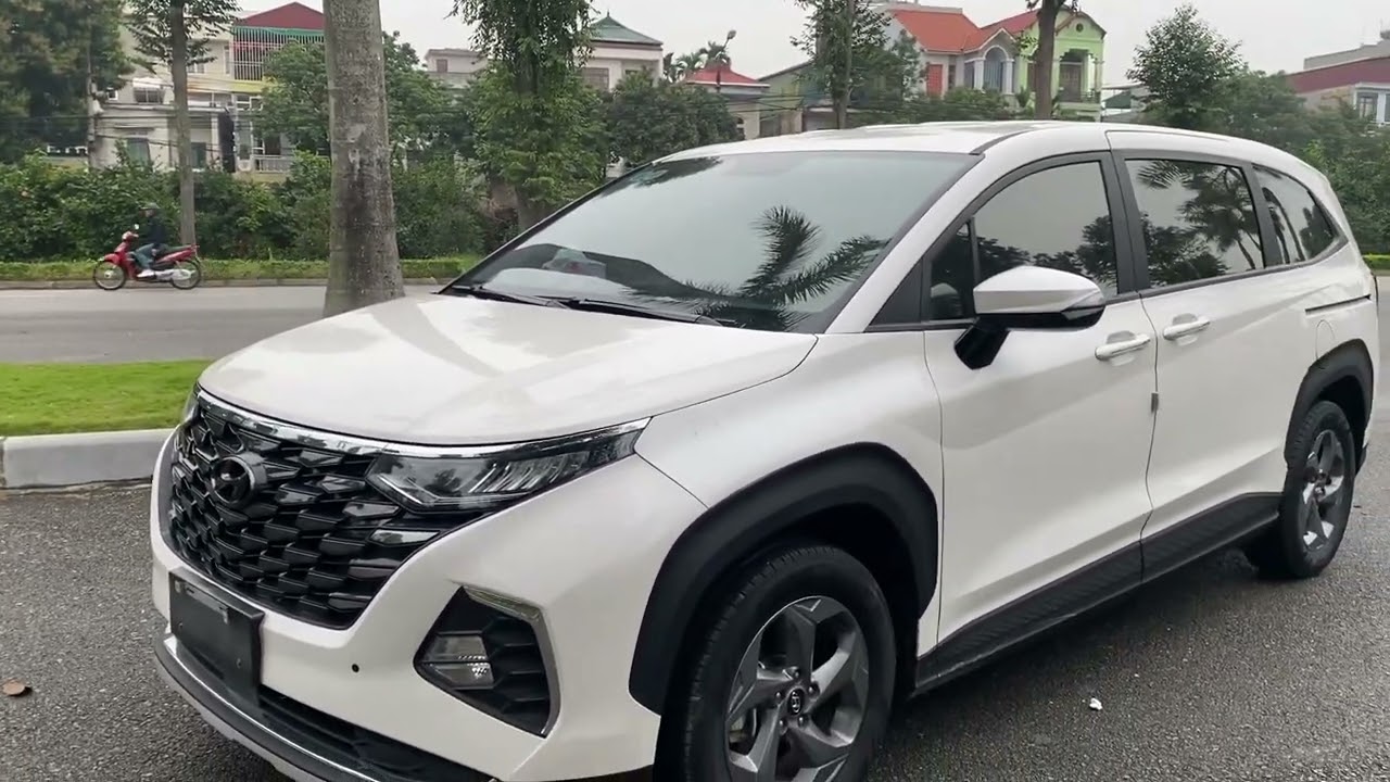 phi thuyền di động dá còn rẻ hơn cả xpander. huyndai 7 chỗ cửa lùa 2023