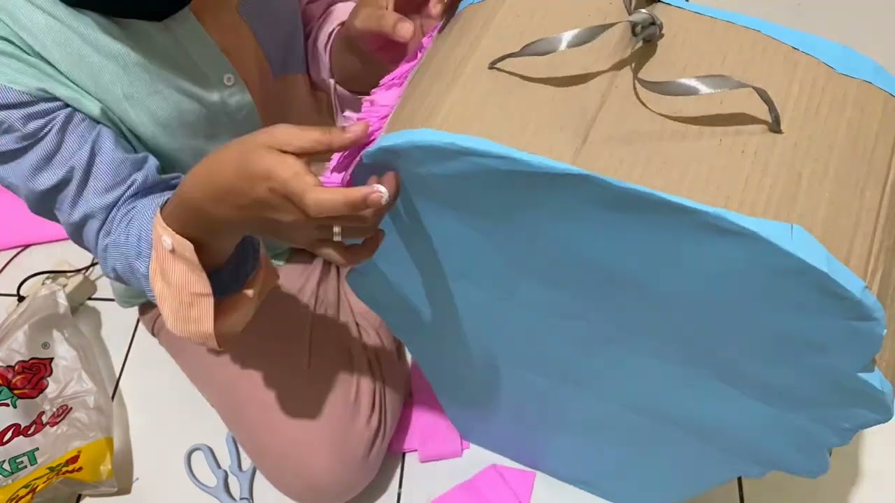 Pinata ice cream (gebuk pinata)