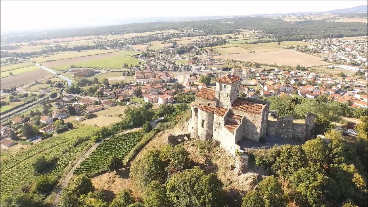 Le Prieuré de Saint-Romain-Le-Puy - Drone DJI Phantom 3 Pro