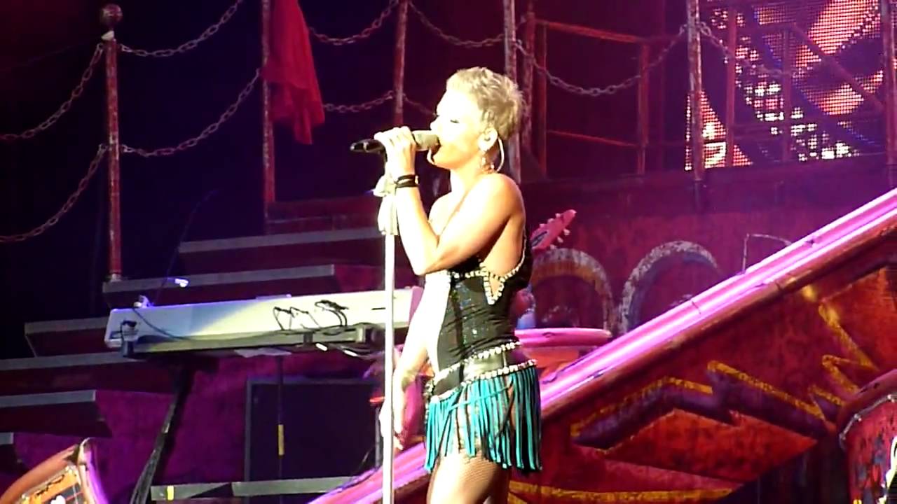 Whataya Want From Me - Köln - HD