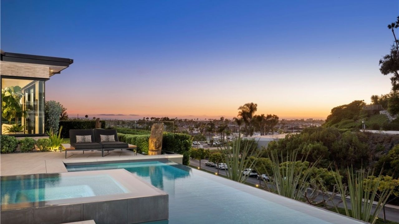 1521 Bayadere Ter, Corona del Mar, CA 92625