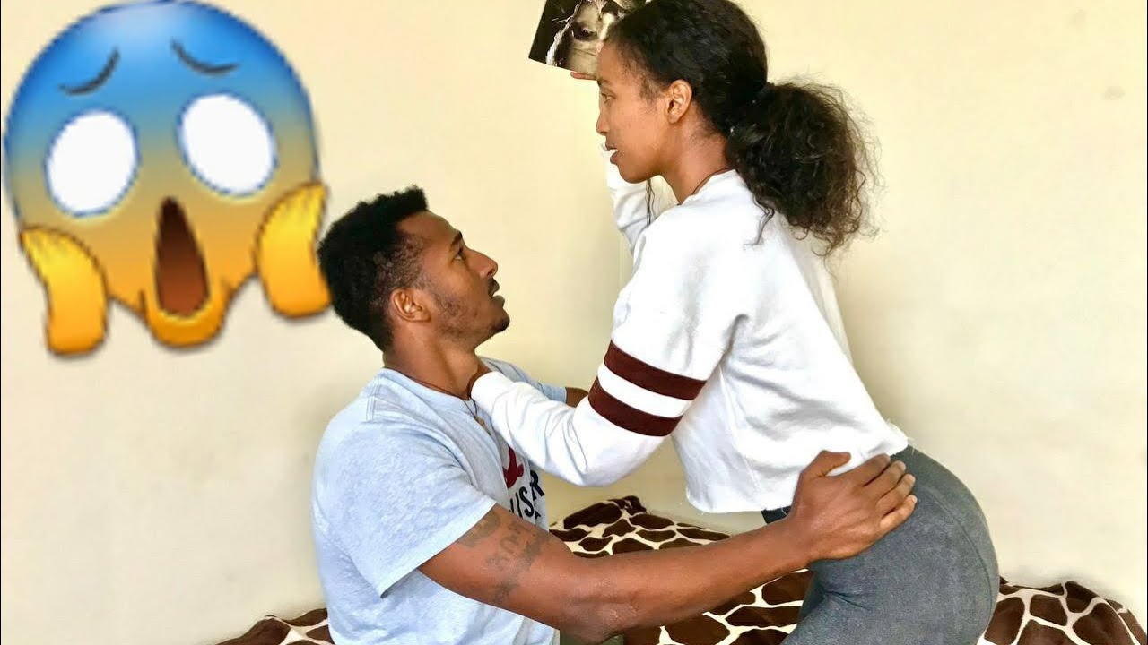አበደች!!🙆‍♂️              #yoeemy #coupleprank #husbandprank #couple