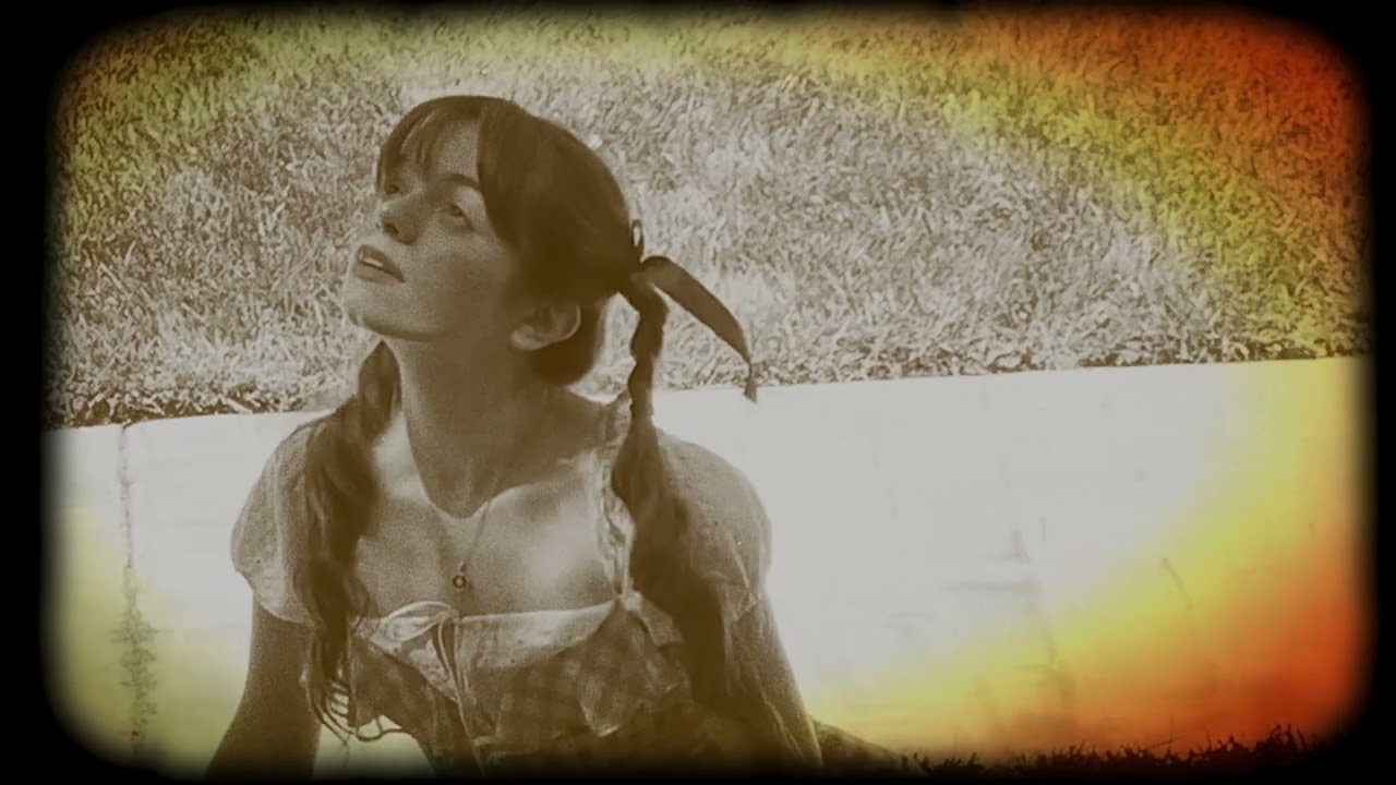 Taylor Castro - Chrysalis (Official Visualizer)