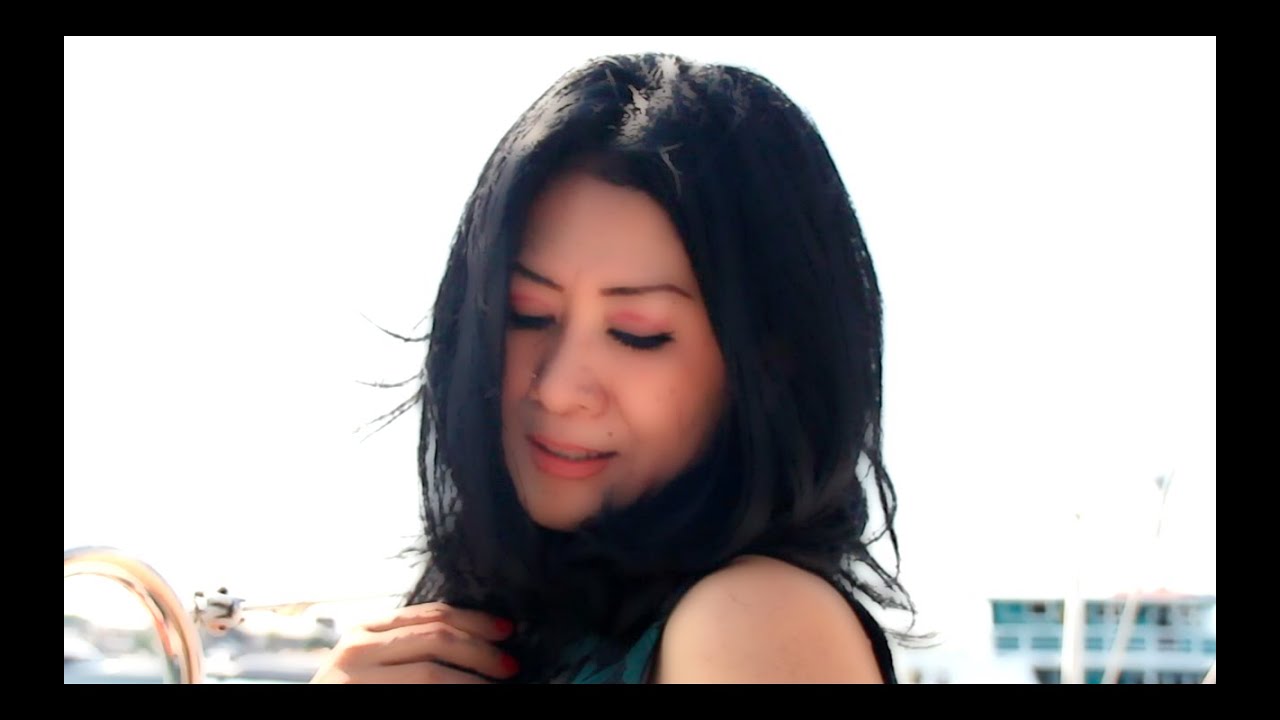 Melany Dian - Mengharap Yang Tak Mungkin (Official Music Video)[HD]