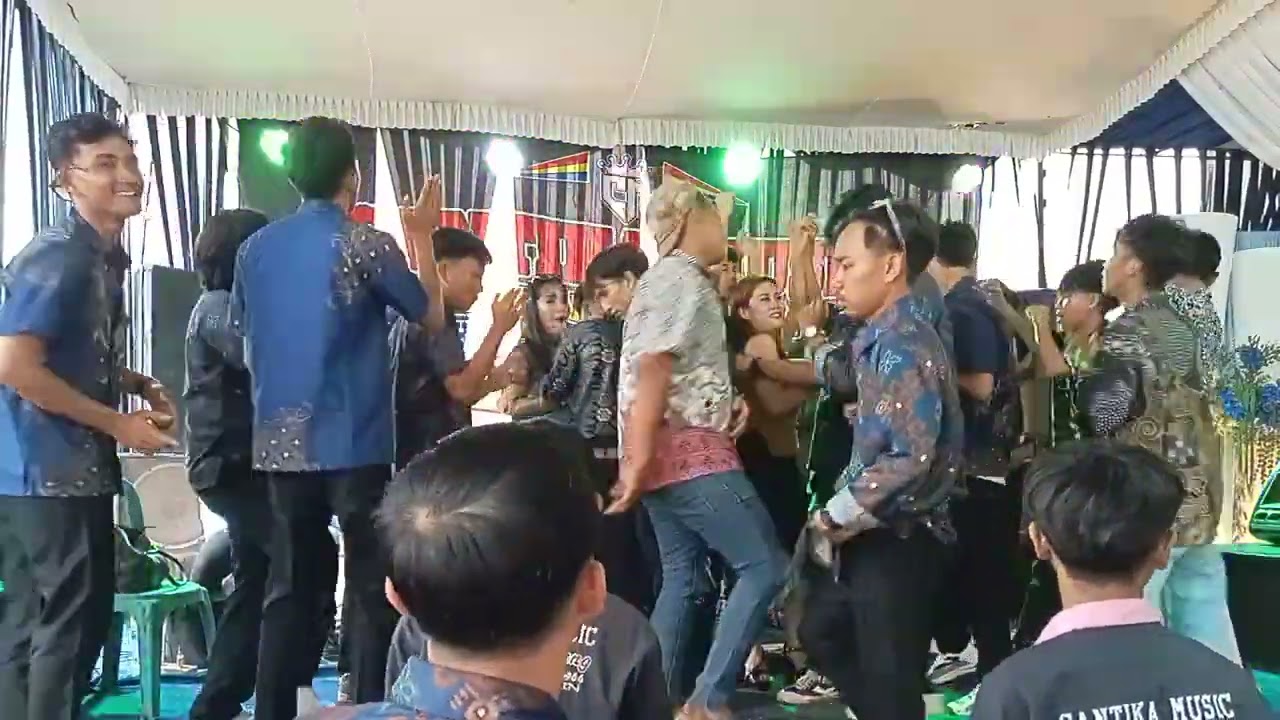 Dj /remix abang bating ade bang  CANTIKA MUSIC BANDAR LAMPUNG PIMPINAN BPK UDIN