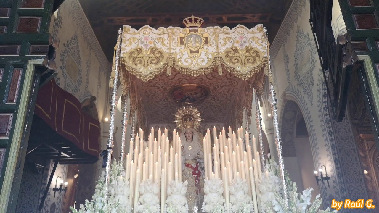 Ext. Aurora, salida interior iglesia, Granada 2019