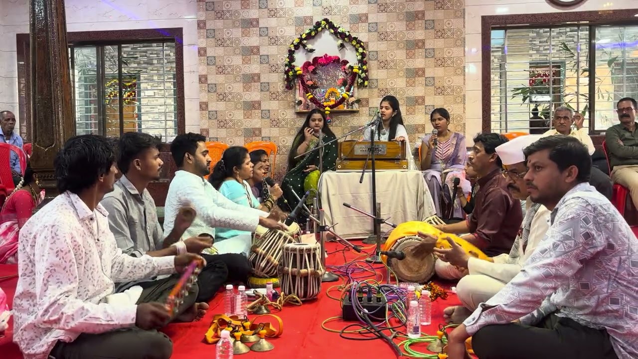 गाई माझ्या आल्यात पाण्यावरी (गौळण)