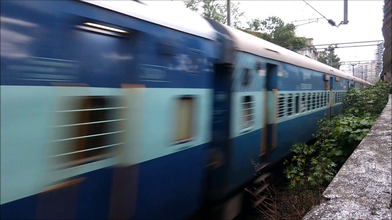 17318 - Mumbai LTT - Hubbali Express skips Mulund