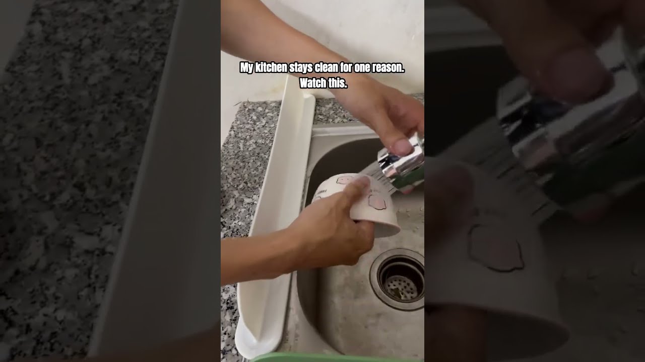 Kitchen Sink Splash Guard | Silicone Baffle Guard | Non-Slip Strong Suction