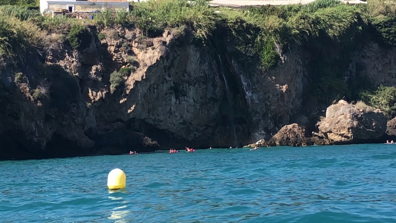🚤 Explore Nerja by Boat – A Journey Through Stunning Cliffs and Cascading Waterfalls! 🌊🏞️