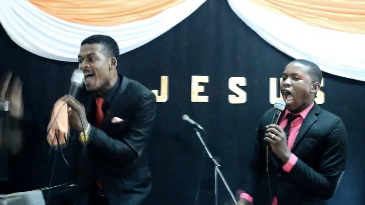 Veja este vídeo. No Mundo mas não do Mundo por pastor Tony Laura