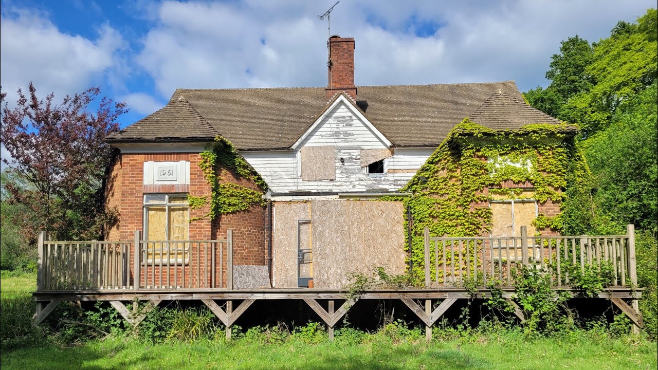 Abandoned house in the East Sussex countryside