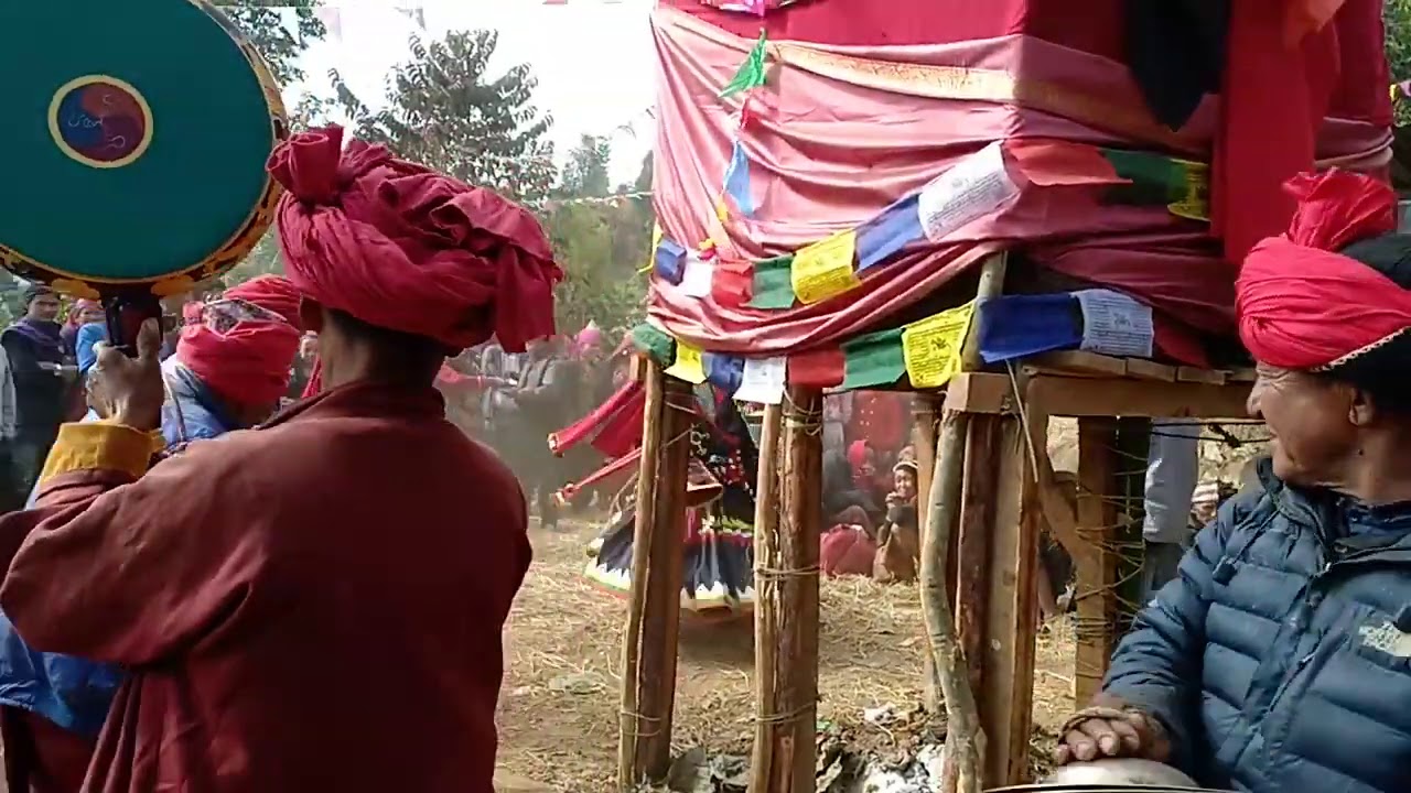 नुवाकोट दङ्सिङ्ग मा घेवा म लामा नाच यो चेमा देखौदा नाच्ने नाच हो