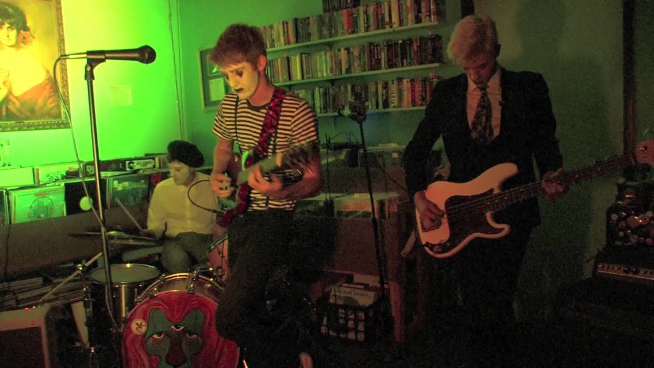 MHV @ Burger Records Halloween Bash