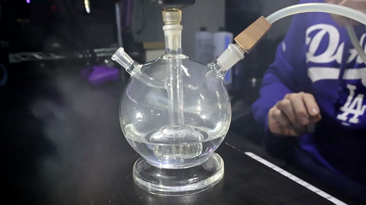 Venty Vape with a Bubbler