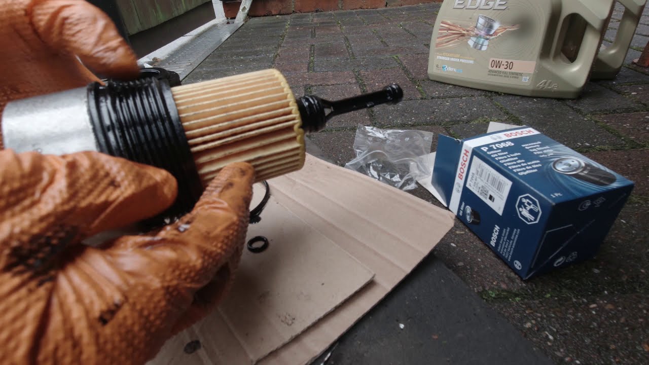 Honda CRV Oil service, 2.2 c-tdi mk3 2007. Oil change.