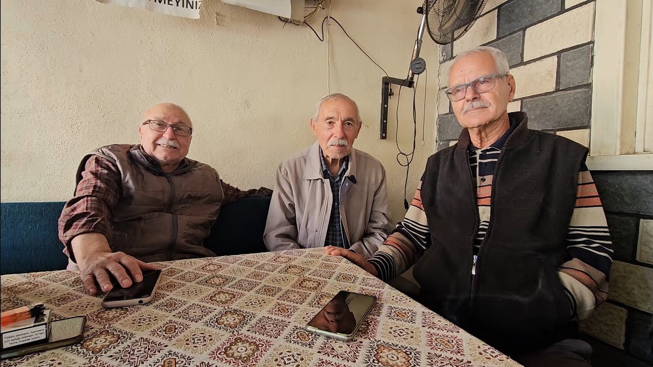 Kasap Yılmaz, Erdal ve Muharrem ustalarla oynar güvercini sohbeti