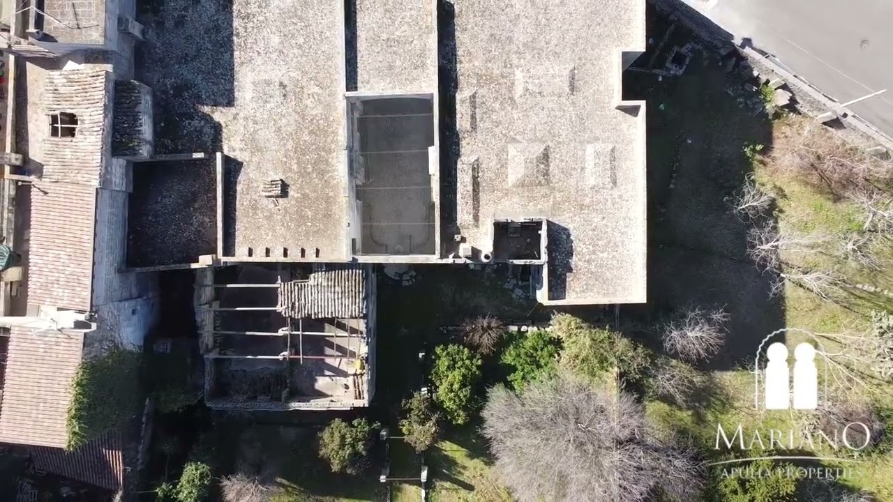 Antica dimora con ampio giardino in vendita nel Salento