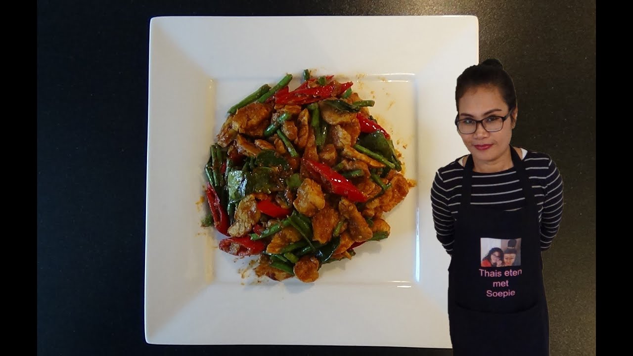 Rode curry met kip, video #64 Thais eten in Nederland met Soepie.