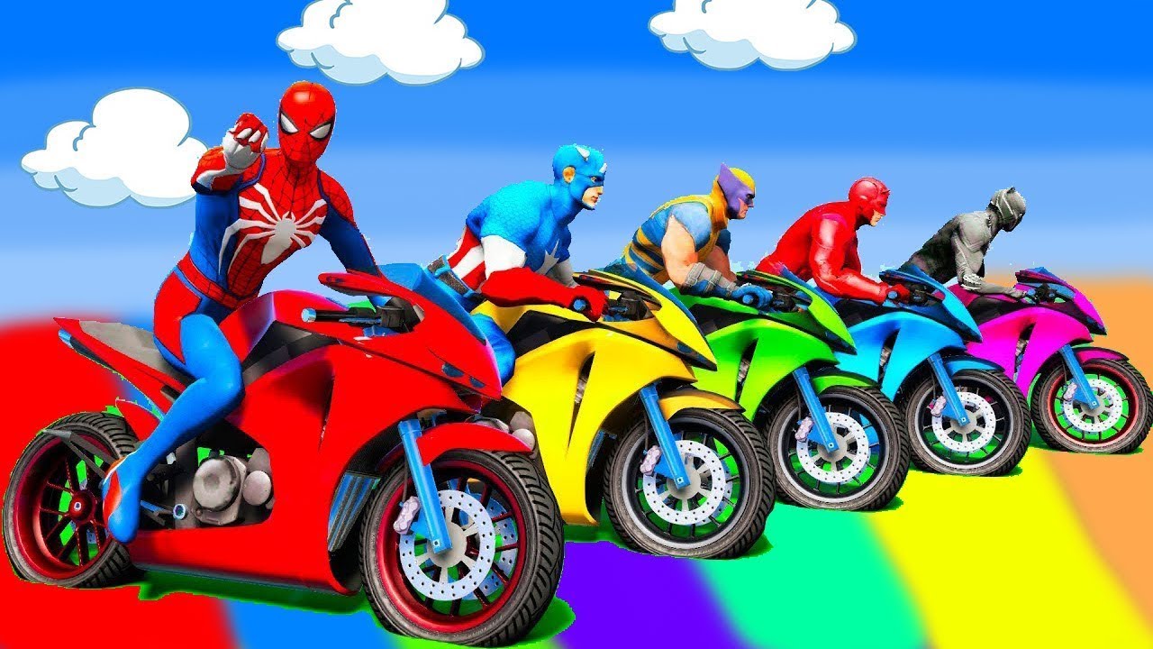 الأبطال الخارقين على القضبان دوامة قمع جسر 🏍️🐱‍SPIDER MAN!on Motorcycle in Spiral Bridge Stunt Rid