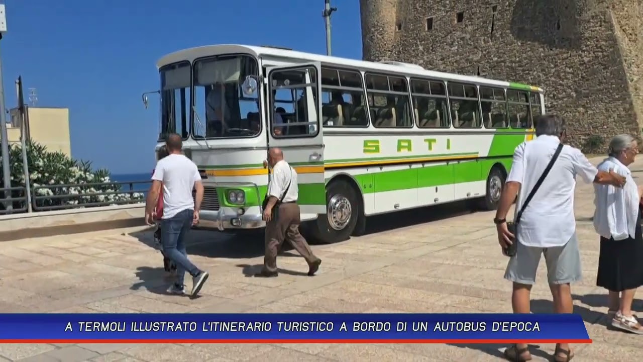 A TERMOLI ILLUSTRATO L'ITINERARIO TURISTICO A BORDO DI UN AUTOBUS D'EPOCA