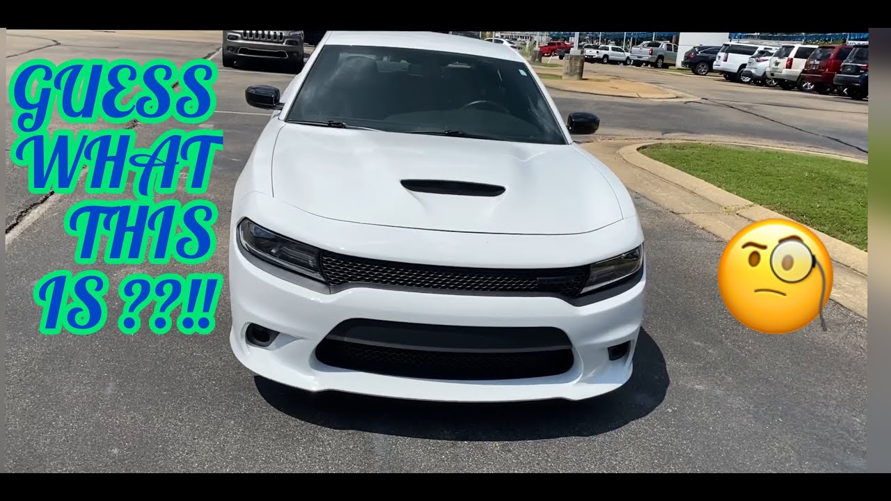 2020 DODGE CHARGER GT REVIEW: V6 OR V8 LETS DEBATE