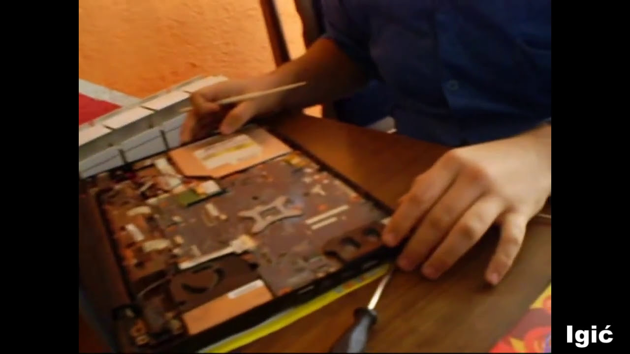 TOSHIBA SATELLITE L500 - CLEANING LAPTOP