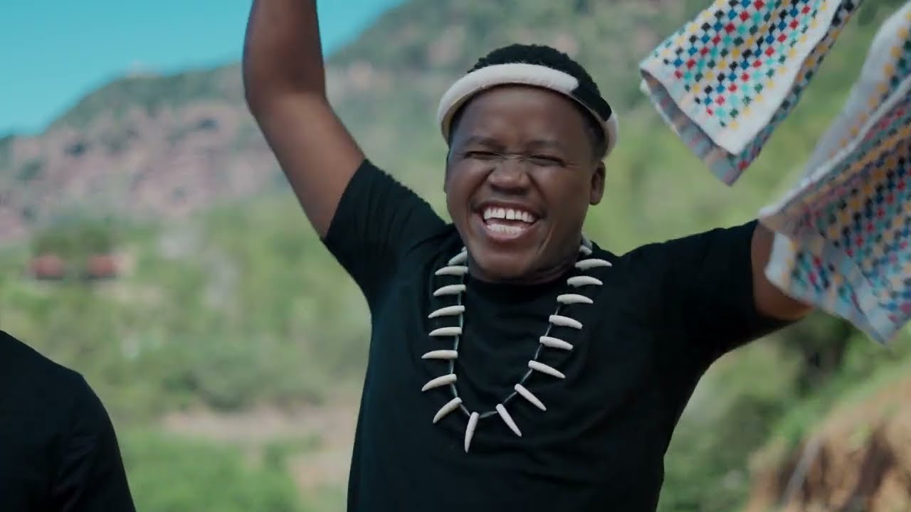 Thee Legacy ft Mnqobi Yazo - Hlala Nami (Official Music Video)