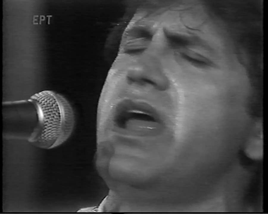 George Dalaras  -  El Emigrante (live)