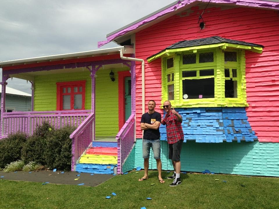 House covered in Post-it notes | Jono and Ben at Ten