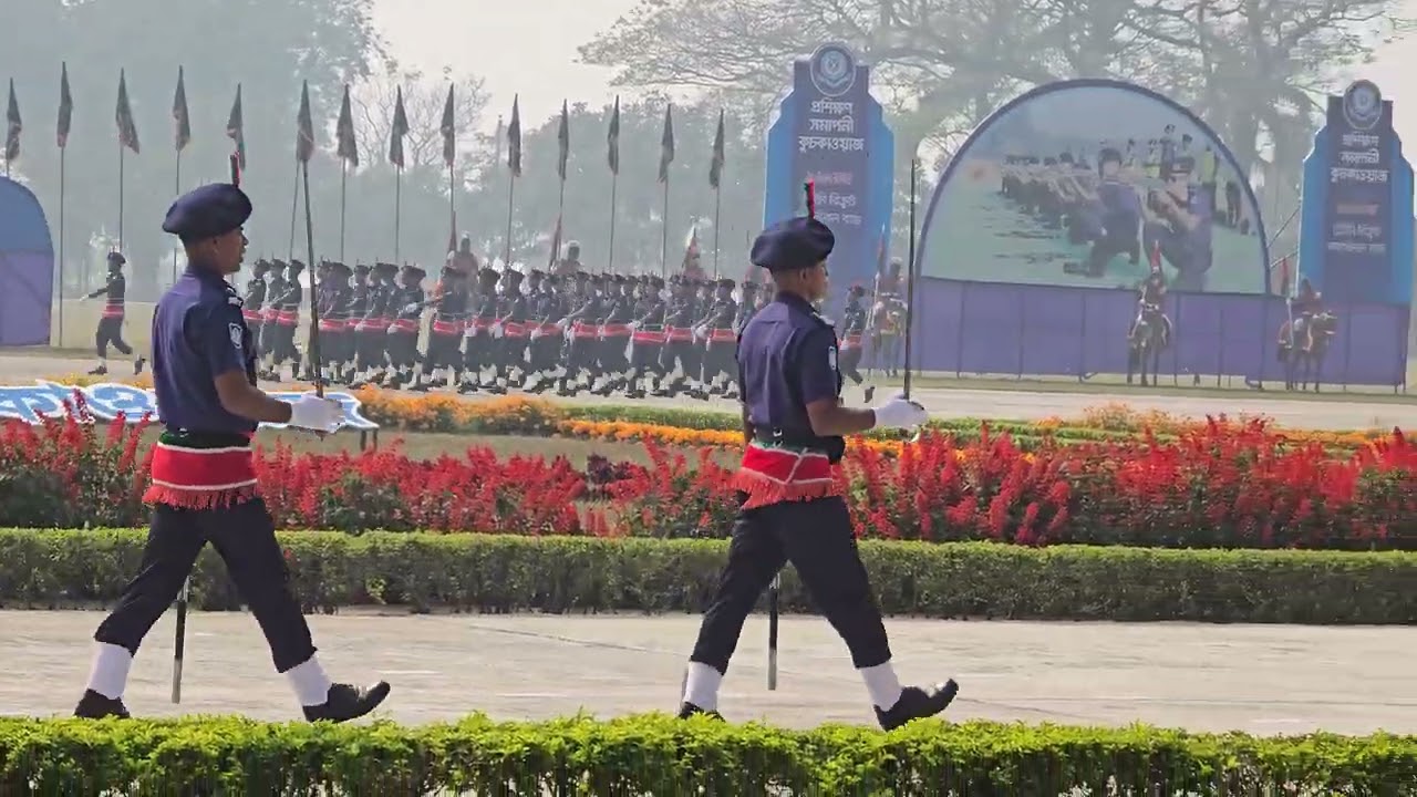 কুইক মার্চ _পাসিং আউট প্যারেড _ ১৬৯-তম ট্রেইনি রিক্রুট  কনস্টেবল ব্যাচ_ বাংলাদেশ পুলিশ একাডেমি 