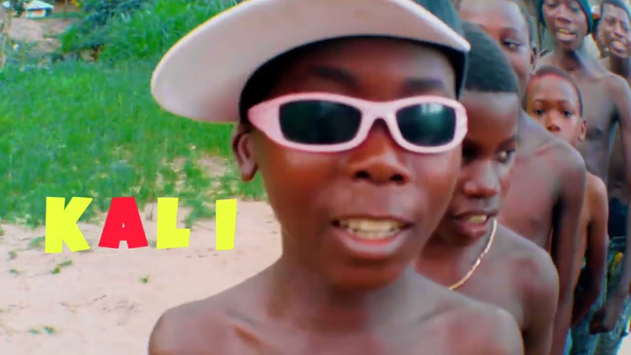 Preto Sherif_feat_Puto Calmo_&_Justizzy Dha Mafia __Vibe_(BEST-Classic)_oficial-video