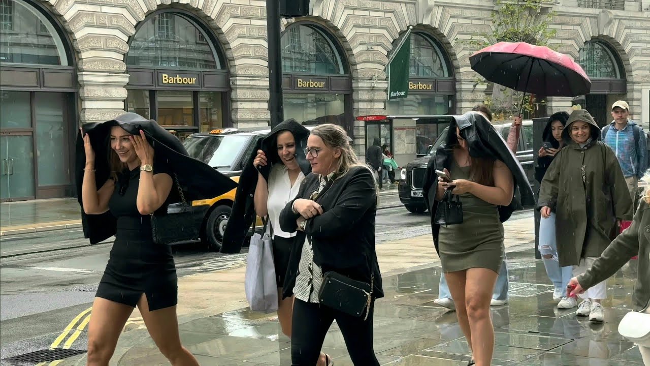 🇬🇧 LONDON WALK, SUMMER IN CENTRAL LONDON, EXPLORE WEST END THE HEART OF THE CITY, 4K HDR