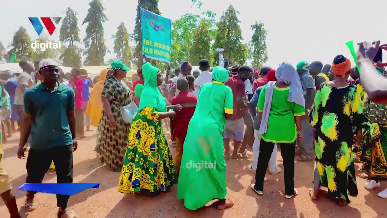 USIPIME! BABA LEVO ALIVYOPOKELEWA KWA SHANGWE KIGOMA