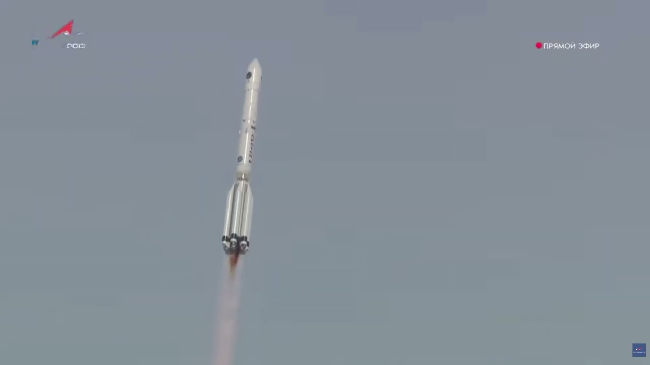 LIFTOFF! Roscosmos Proton Elektro-L n°5 Launch