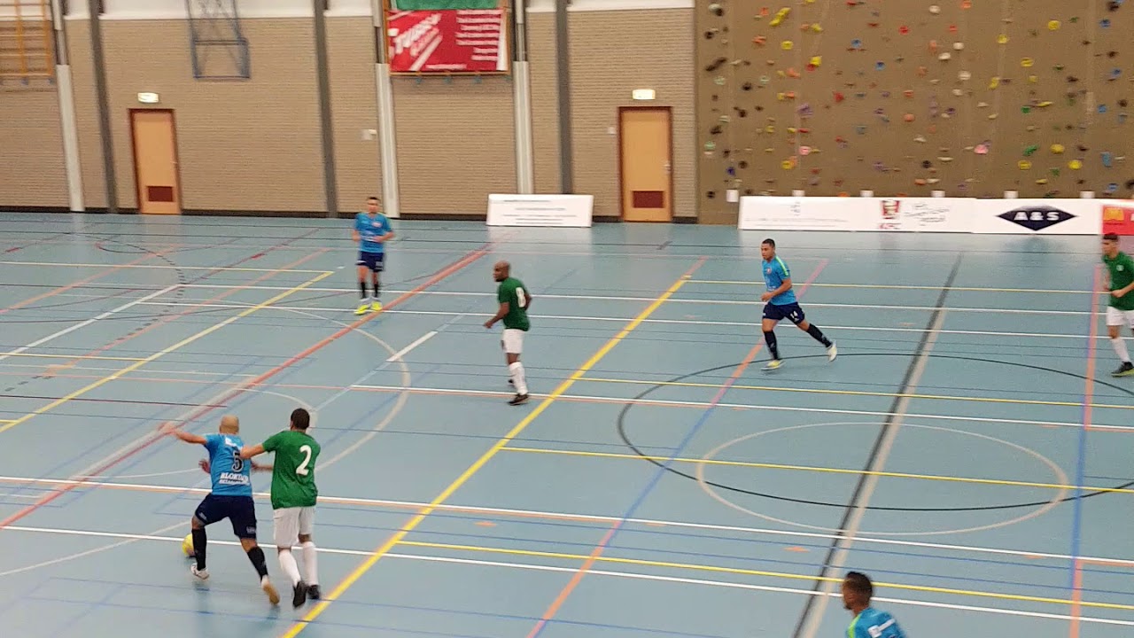 Karim Mossaoui & Zakaria Amrani - TikiTaka Futsal -Sick Goal @Eredivisie Zaalvoetbal 17 nov 2017