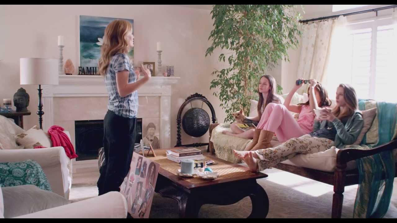Taissa Farmiga's Feet