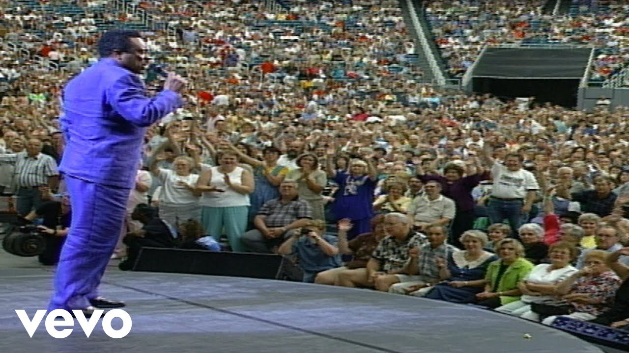 Bill & Gloria Gaither - The Wicked Shall Cease Their Troubling [Live] ft. Jessy Dixon