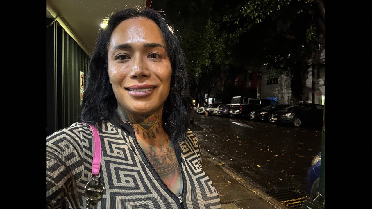 Kary Torres Oficial est&aacute; en vivo ya salimos vamos a comprar unas cosas