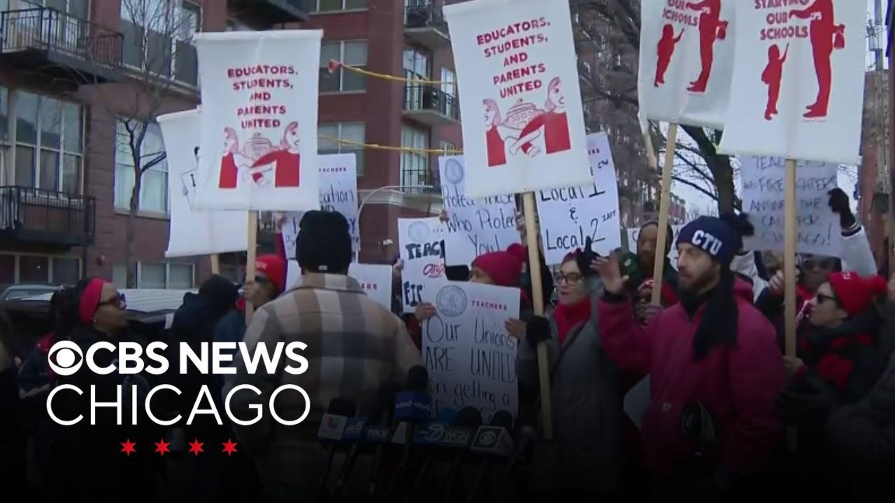 Chicago Teachers Union members vote on tentative contract agreement